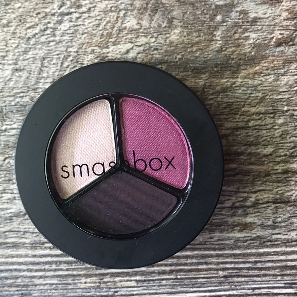 Smashbox eyeshadow trio
